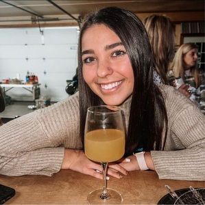 Meet your Posher, Makenley